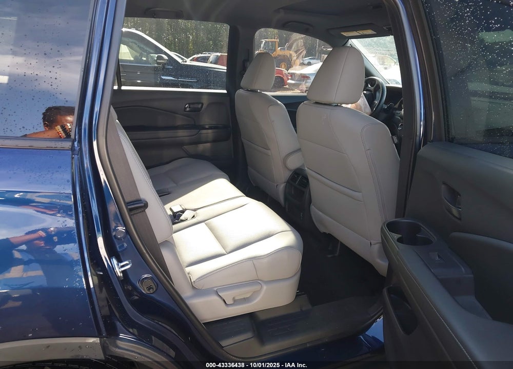 2022 HONDA PASSPORT AWD EX-L VIN: 5FNYF8H51NB010125