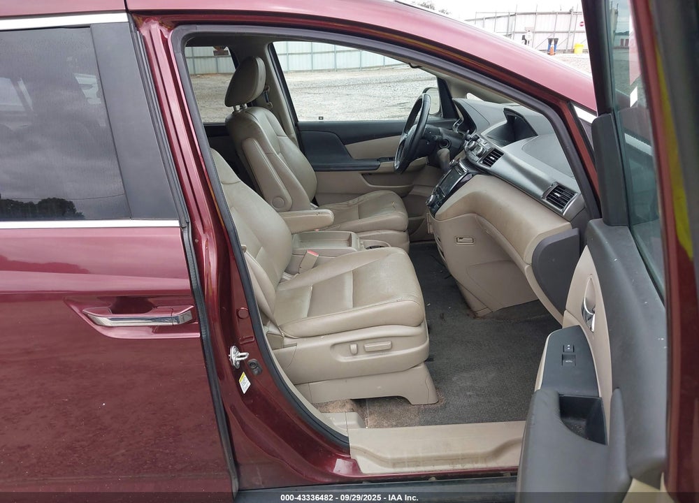 2016 HONDA ODYSSEY EX-L VIN: 5FNRL5H69GB140810