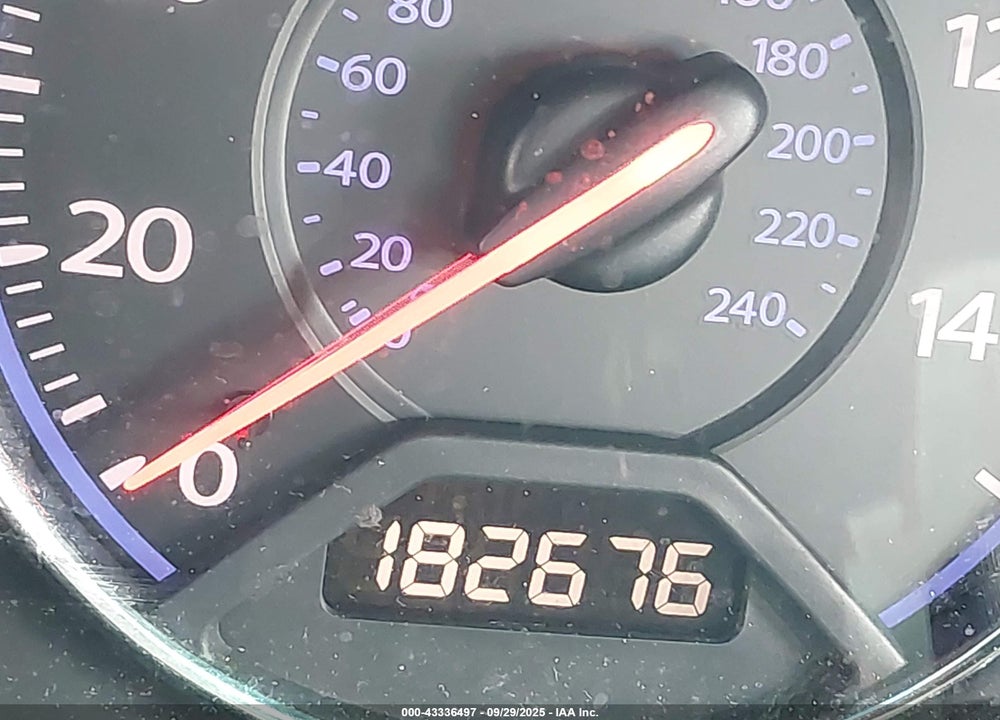 2005 HONDA CIVIC LX VIN: 2HGES16525H511075