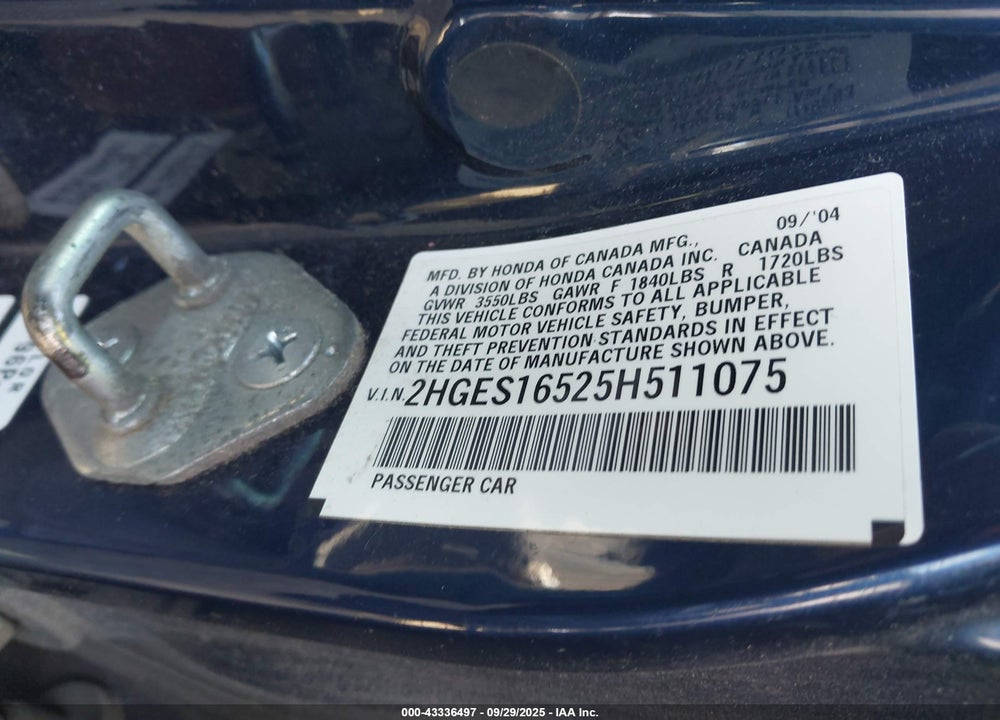 2005 HONDA CIVIC LX VIN: 2HGES16525H511075