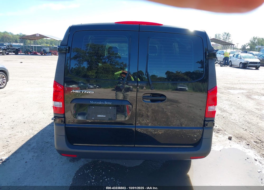 2021 MERCEDES-BENZ METRIS VIN: W1YV0BEY1M3915648