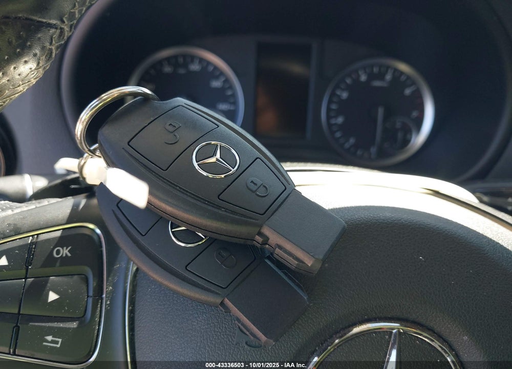 2021 MERCEDES-BENZ METRIS VIN: W1YV0BEY1M3915648