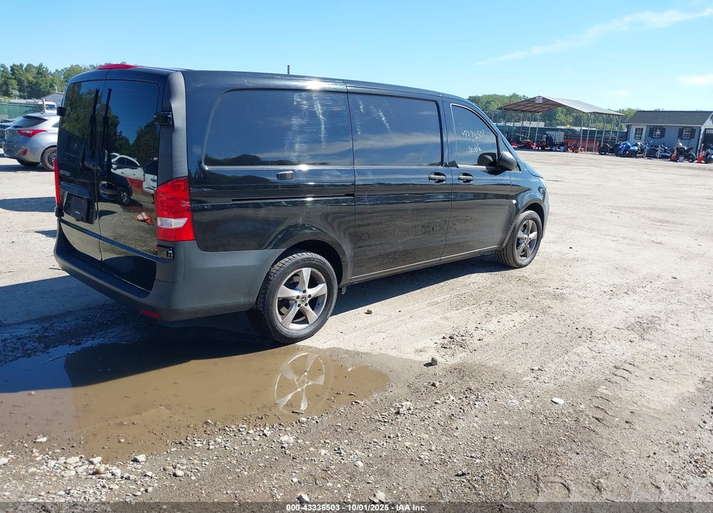 2021 MERCEDES-BENZ METRIS VIN: W1YV0BEY1M3915648