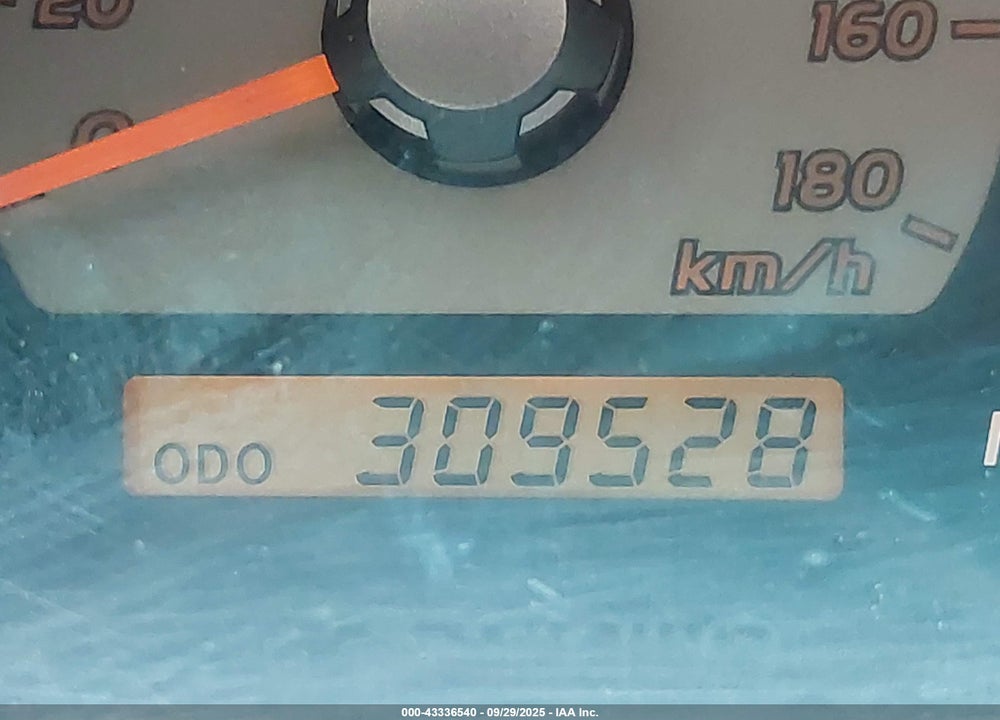 2005 TOYOTA 4RUNNER SR5 V6 VIN: JTEBU14R350075774
