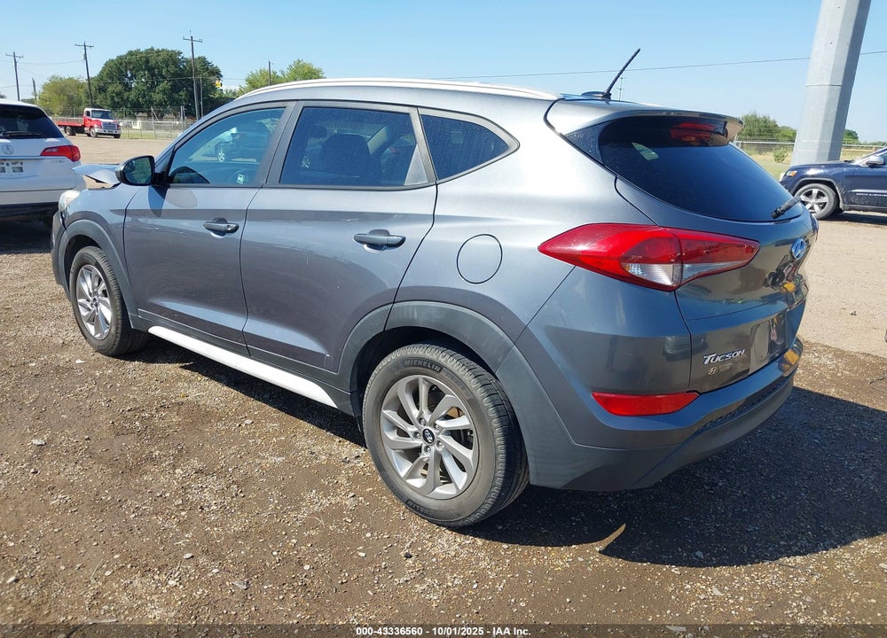 2017 HYUNDAI TUCSON VIN: KM8J33A48HU499953