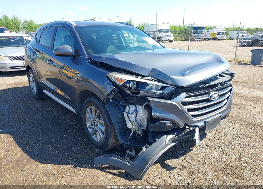 2017 HYUNDAI TUCSON VIN: KM8J33A48HU499953
