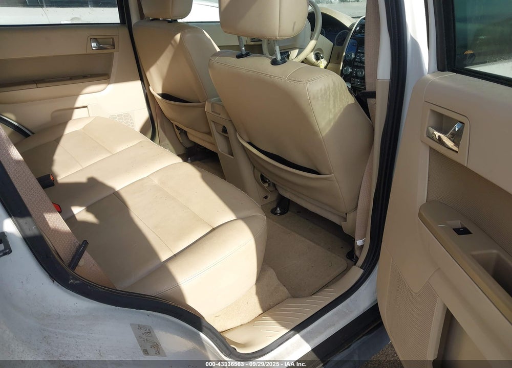 2010 FORD ESCAPE VIN: 1FMCU0EG7AKC62073