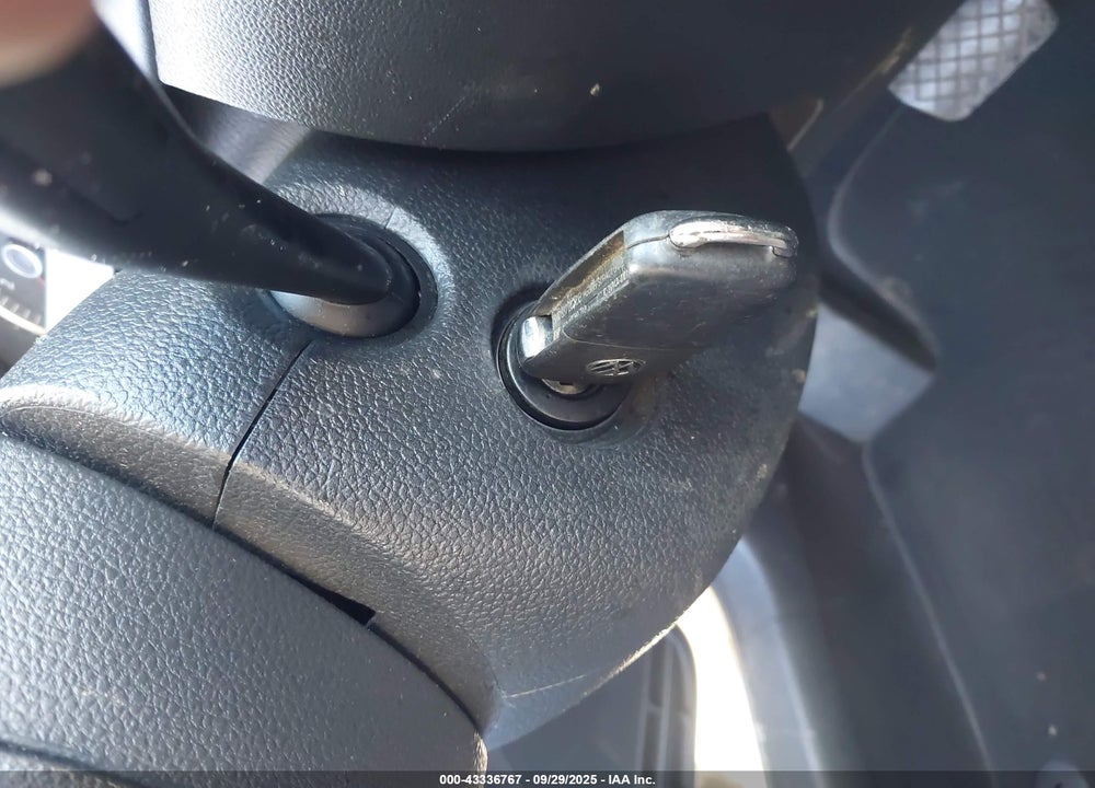 2013 VOLKSWAGEN JETTA VIN: 3VWDP7AJ8DM382906
