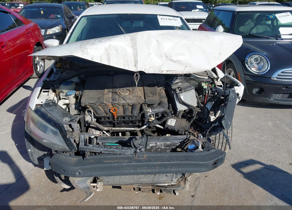 2013 VOLKSWAGEN JETTA VIN: 3VWDP7AJ8DM382906