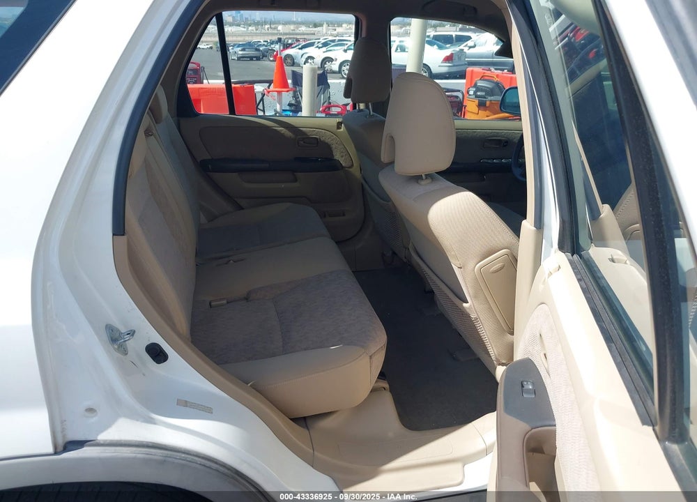 2006 HONDA CR-V LX VIN: JHLRD78566C011938