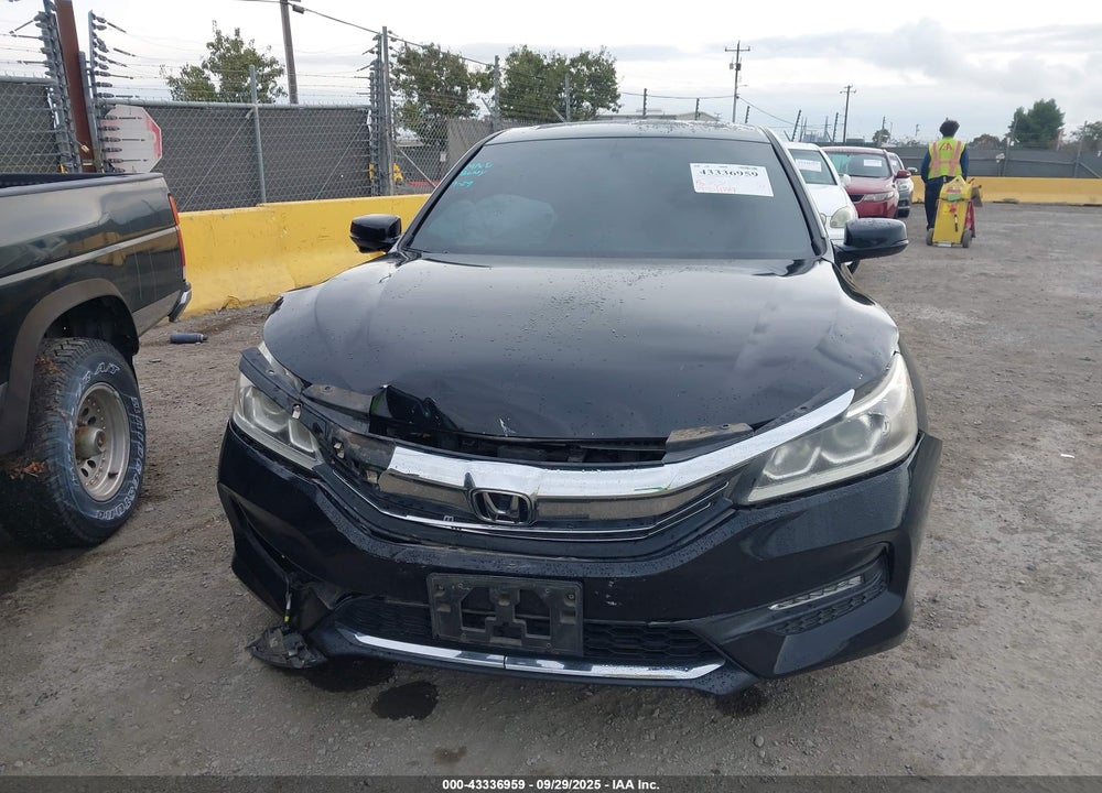 2016 HONDA ACCORD VIN: 1HGCR2F76GA070529
