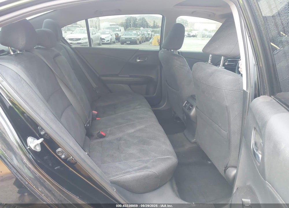 2016 HONDA ACCORD VIN: 1HGCR2F76GA070529