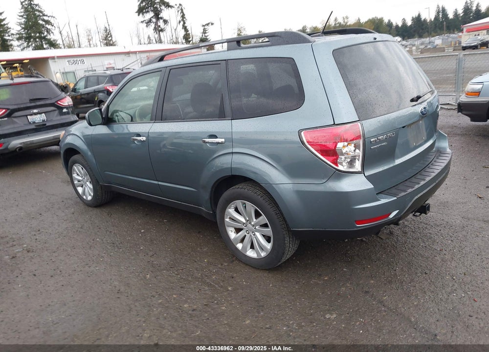 2013 SUBARU FORESTER VIN: JF2SHADC2DH423117