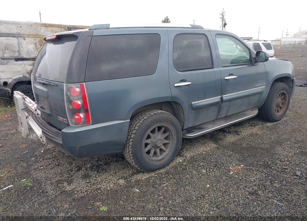 2007 GMC YUKON VIN: 1GKFK638X7J164390