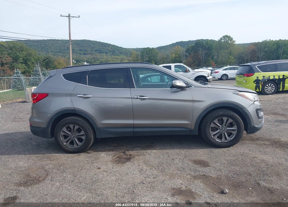 2014 HYUNDAI SANTA FE VIN: 5XYZUDLB3EG228902