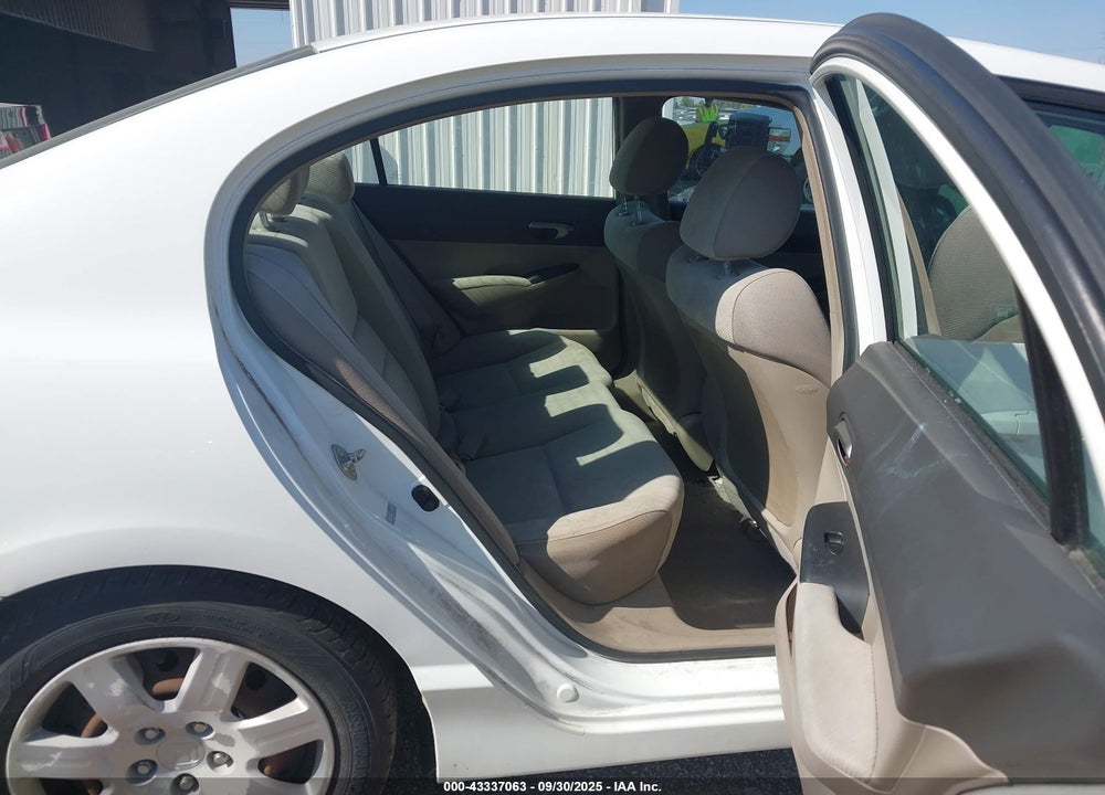 2010 HONDA CIVIC VIN: 19XFA1F58AE043719