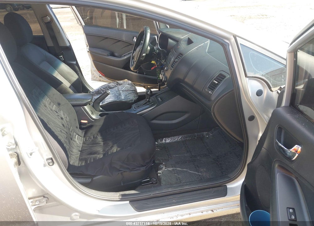 2014 KIA FORTE VIN: KNAFX4A87E5179615