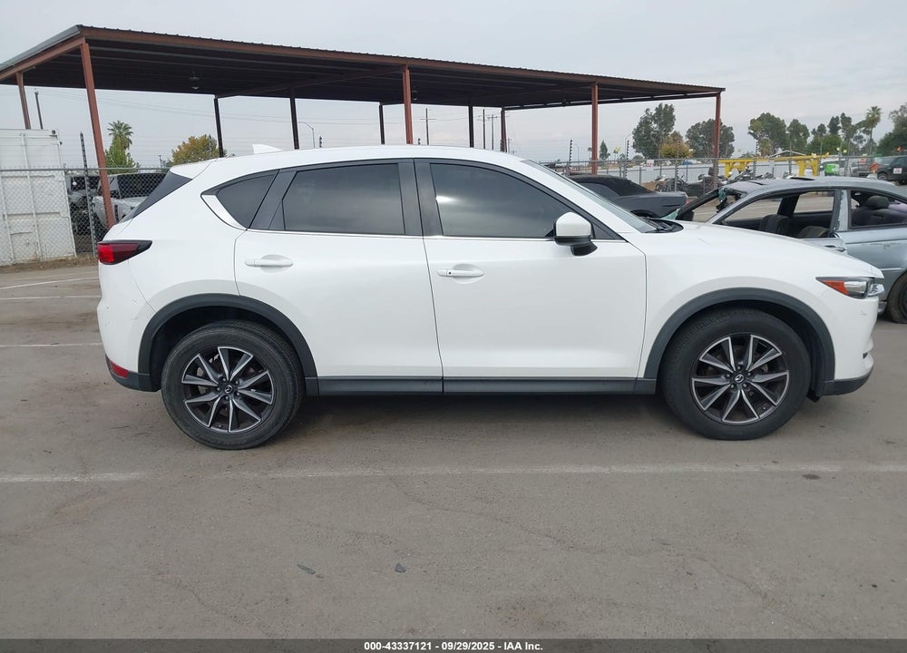 2018 MAZDA CX-5 VIN: JM3KFACM1J0305902