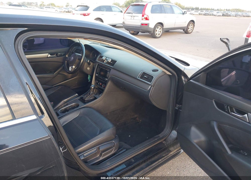 2014 VOLKSWAGEN PASSAT 1.8T SE VIN: 1VWBS7A32EC091716