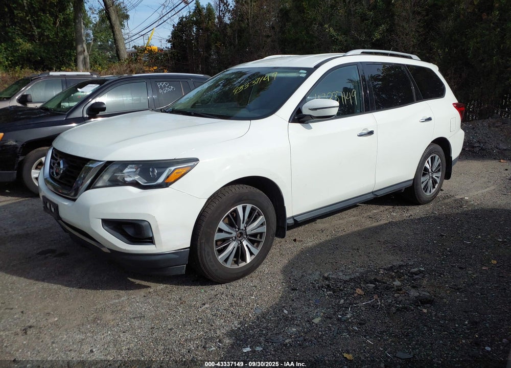 2017 NISSAN PATHFINDER VIN: 5N1DR2MM6HC685899