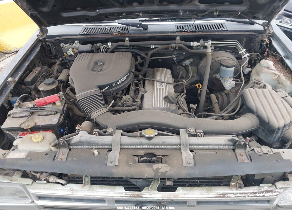 1992 NISSAN TRUCK KING CAB VIN: 1N6SD16Y4NC300966