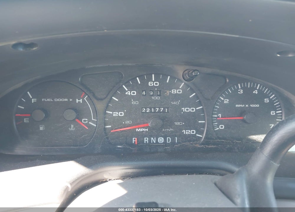 2000 FORD TAURUS SE VIN: 1FAFP58S6YG278449