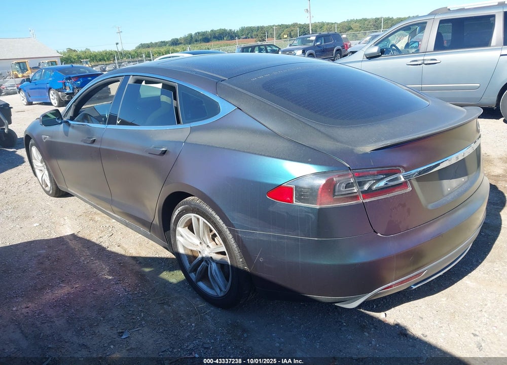 2014 TESLA MODEL S VIN: 5YJSA1H12EFP65163