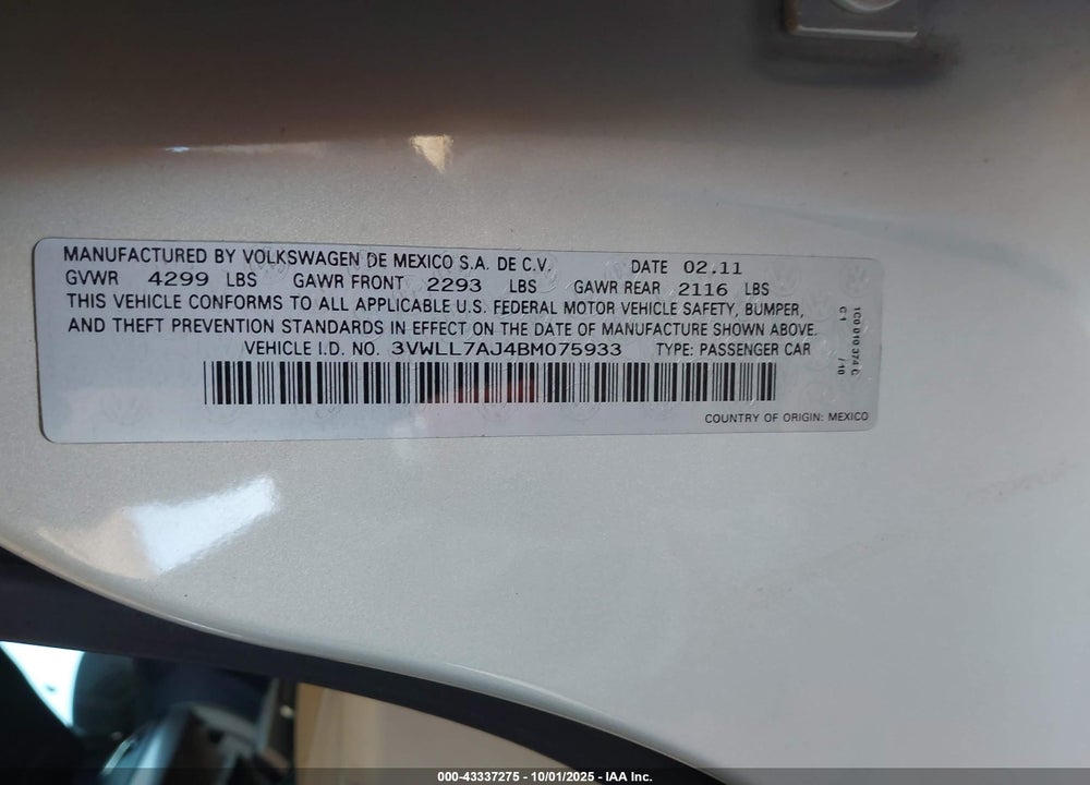 2011 VOLKSWAGEN JETTA 2.0L TDI LE VIN: 3VWLL7AJ4BM075933