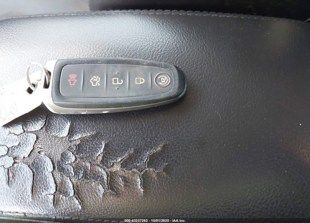2014 FORD FOCUS VIN: 1FADP3J22EL263701