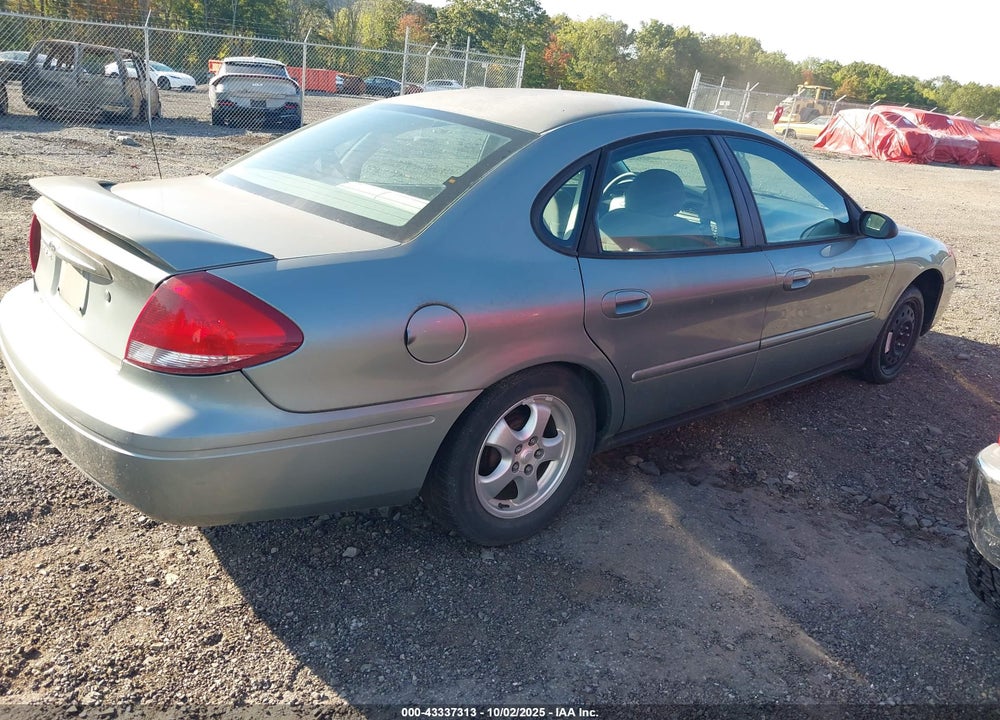 2005 FORD TAURUS SE VIN: 1FAFP53285A207727