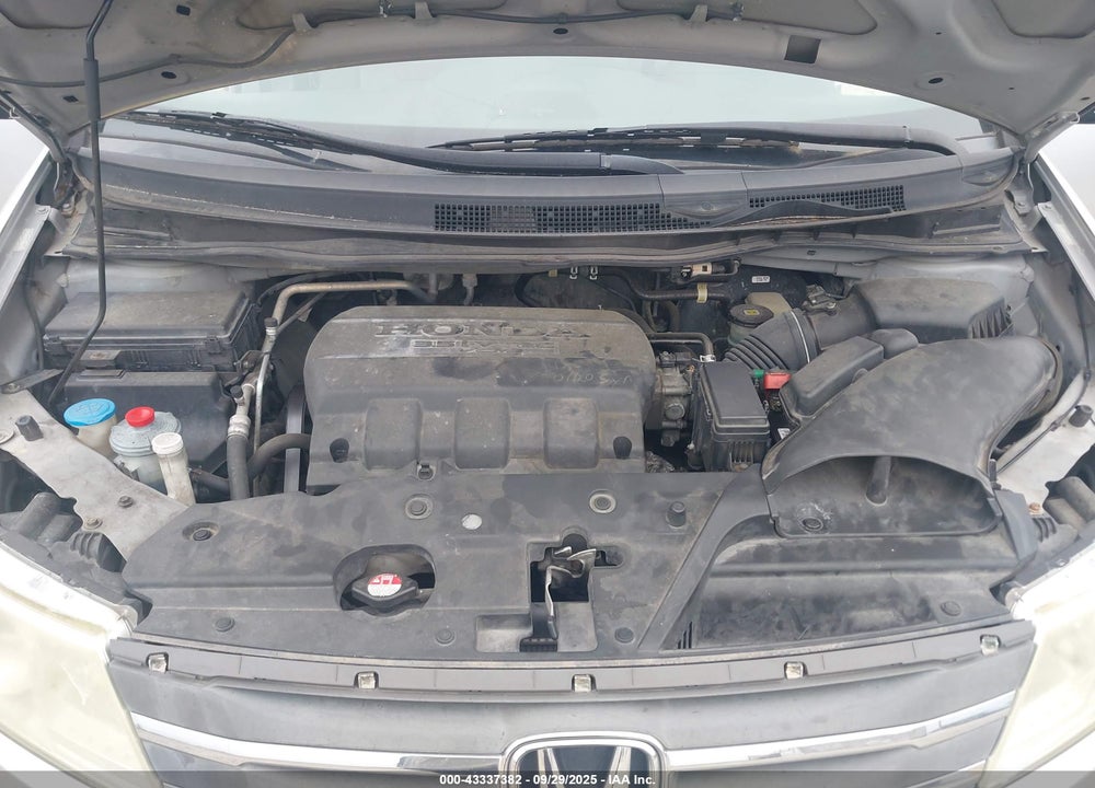 2011 HONDA ODYSSEY EX-L VIN: 5FNRL5H68BB005682