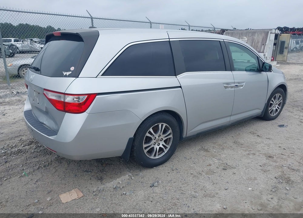 2011 HONDA ODYSSEY EX-L VIN: 5FNRL5H68BB005682