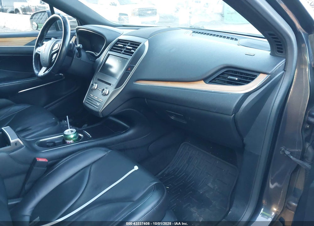2015 LINCOLN MKC VIN: 5LMCJ2A95FUJ04223