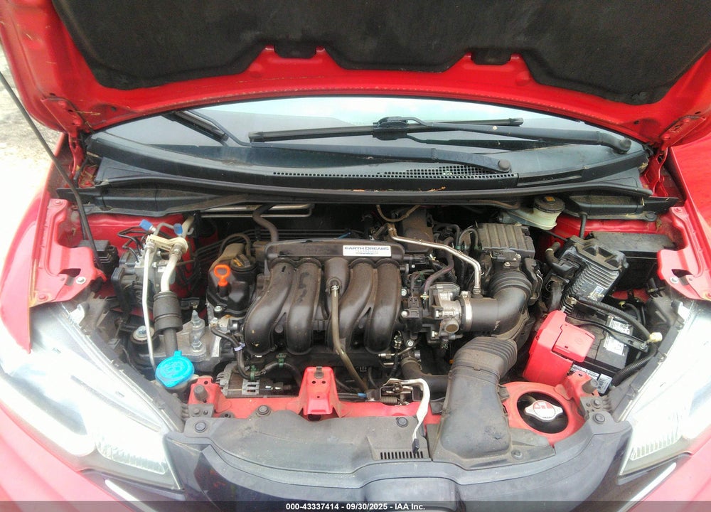 2015 HONDA FIT VIN: 3HGGK5G87FM720579
