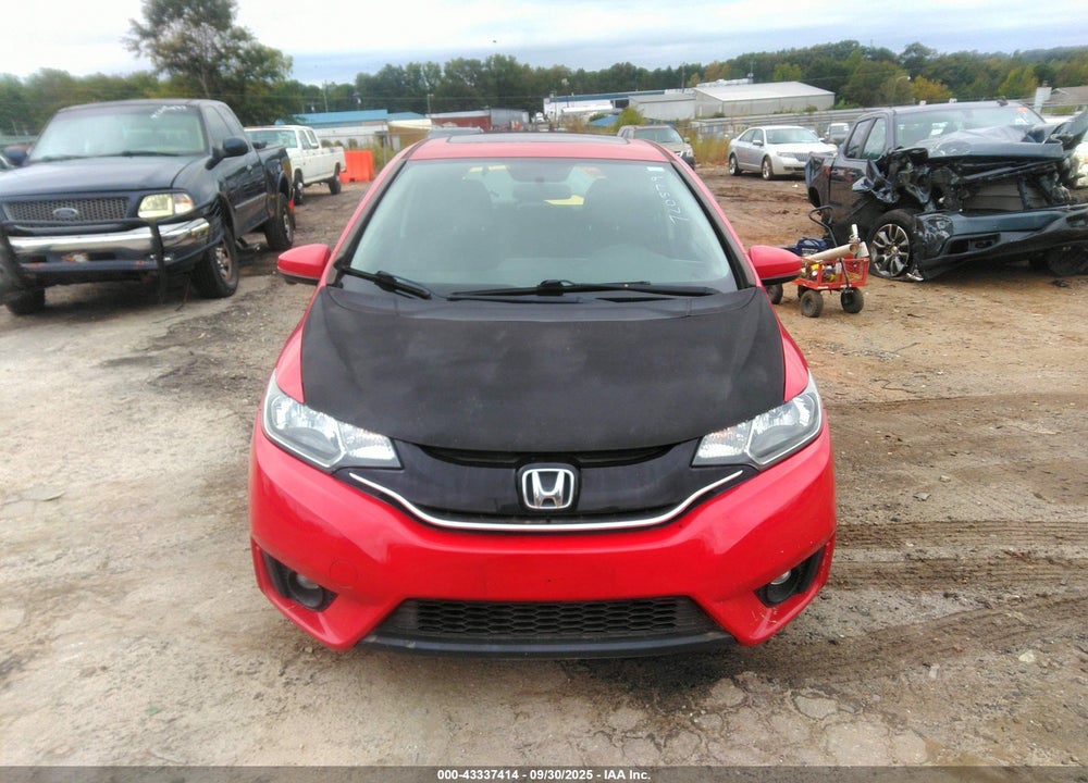 2015 HONDA FIT VIN: 3HGGK5G87FM720579