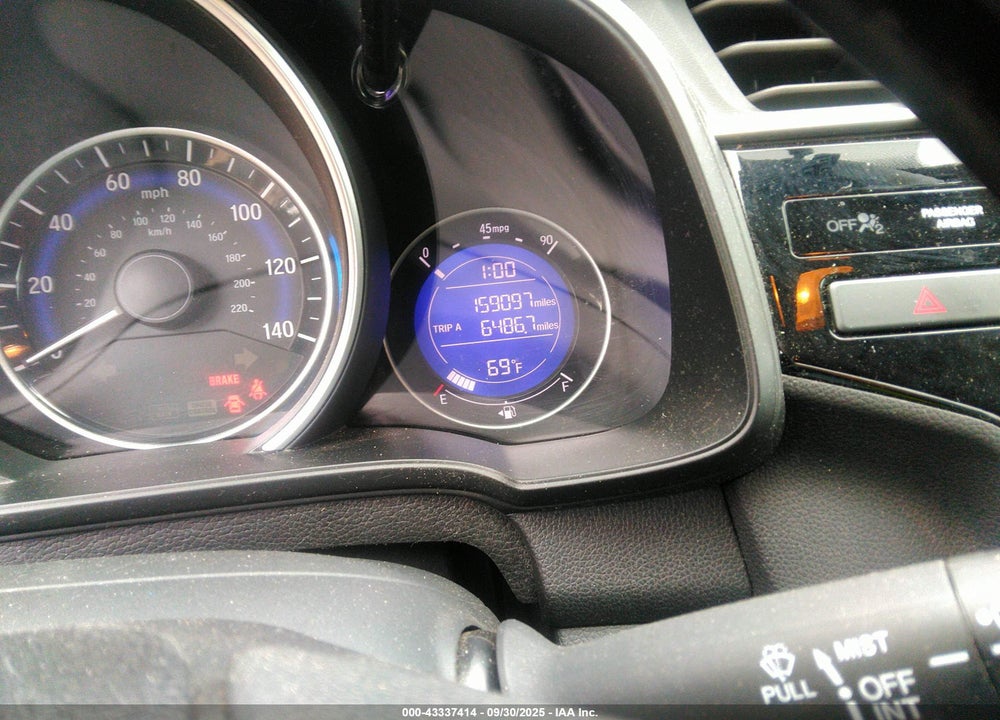 2015 HONDA FIT VIN: 3HGGK5G87FM720579