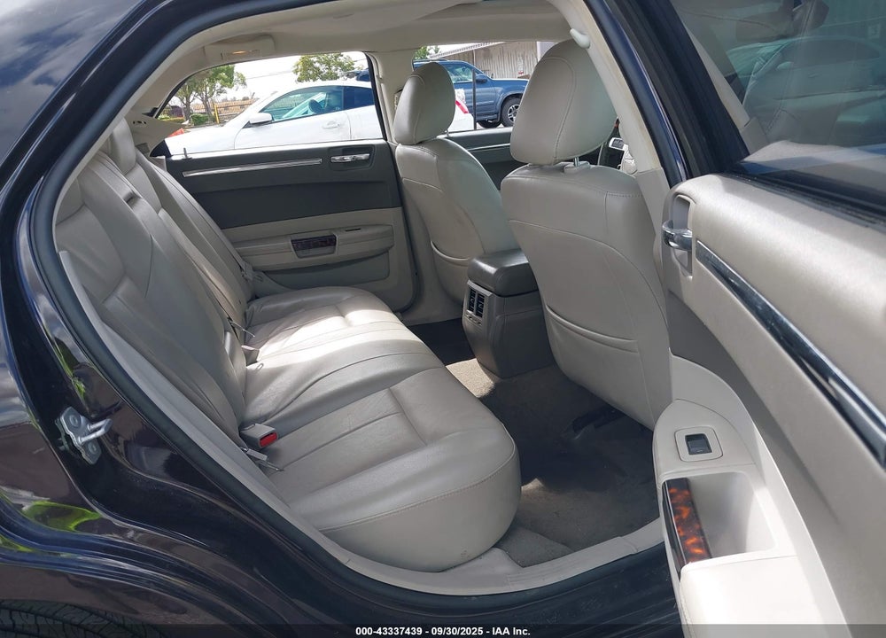 2010 CHRYSLER 300 VIN: 2C3CA3CV9AH161712