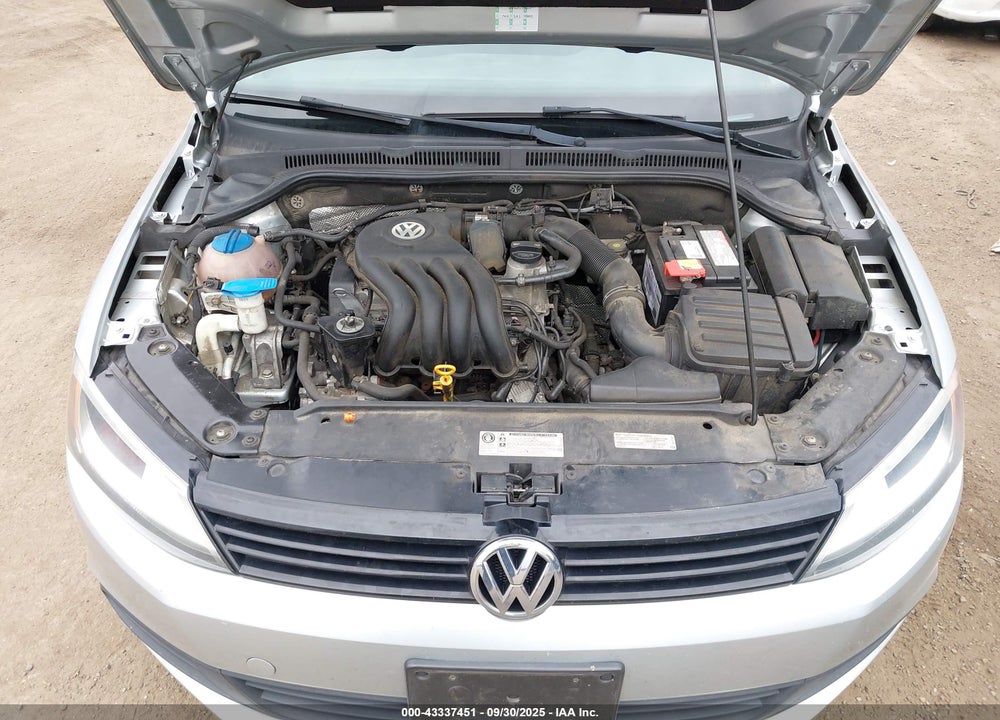2013 VOLKSWAGEN JETTA VIN: 3VW2K7AJ1DM367749