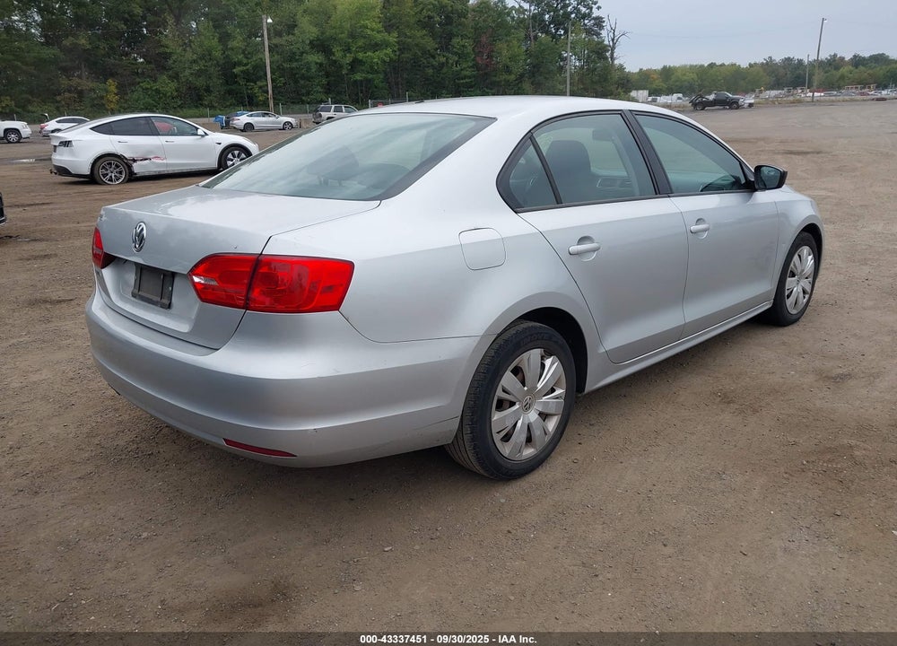 2013 VOLKSWAGEN JETTA VIN: 3VW2K7AJ1DM367749