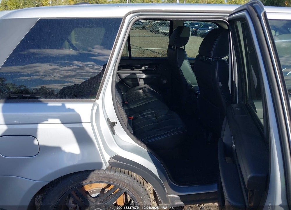 2011 LAND ROVER RANGE ROVER SPORT VIN: SALSK2D46BA269539