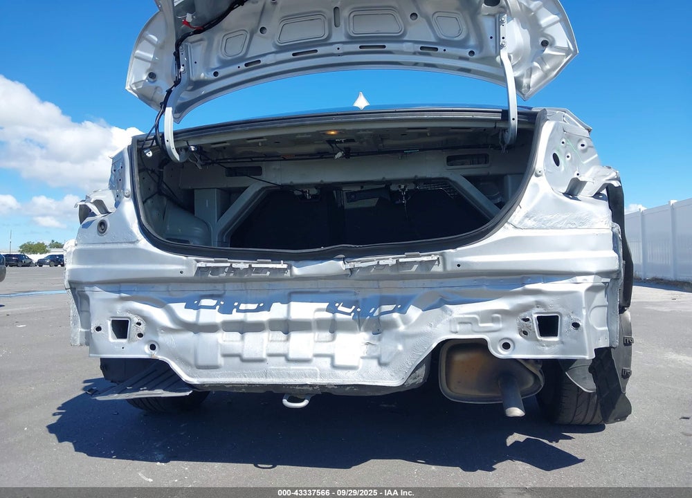 2015 HYUNDAI ELANTRA VIN: KMHDH4AE2FU379284