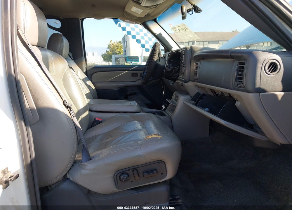 2002 CHEVROLET SUBURBAN 1500 VIN: 3GNEC16T42G297011