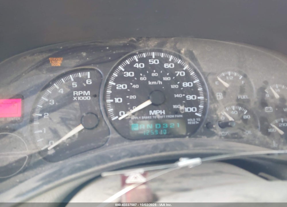 2002 CHEVROLET SUBURBAN 1500 VIN: 3GNEC16T42G297011