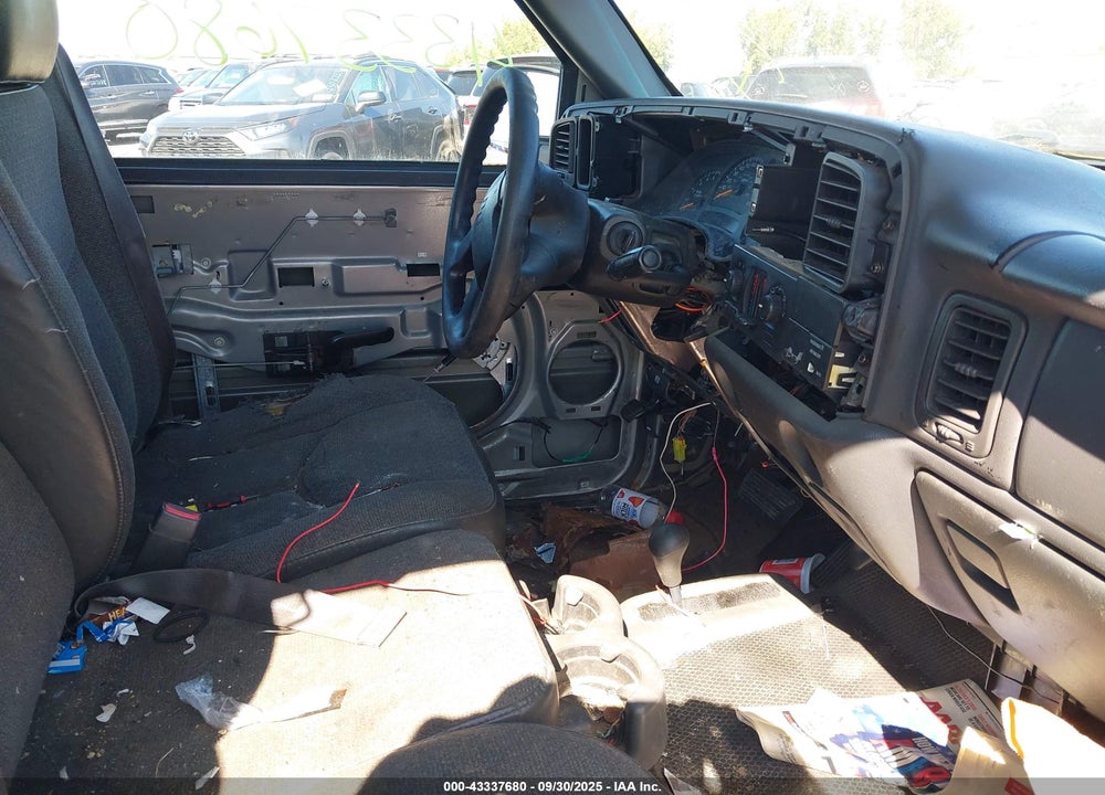 2003 CHEVROLET SILVERADO 1500 VIN: 2GCEK19V231168008