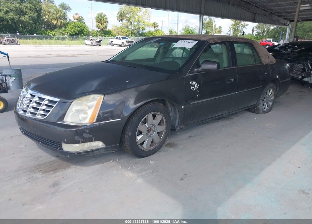 2009 CADILLAC DTS VIN: 1G6KD57Y49U122004