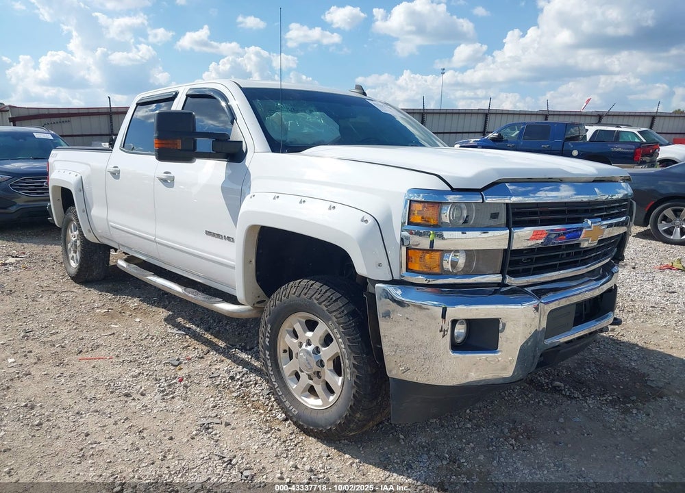 2015 CHEVROLET SILVERADO 2500HD LT VIN: 1GC1KVEG4FF592347