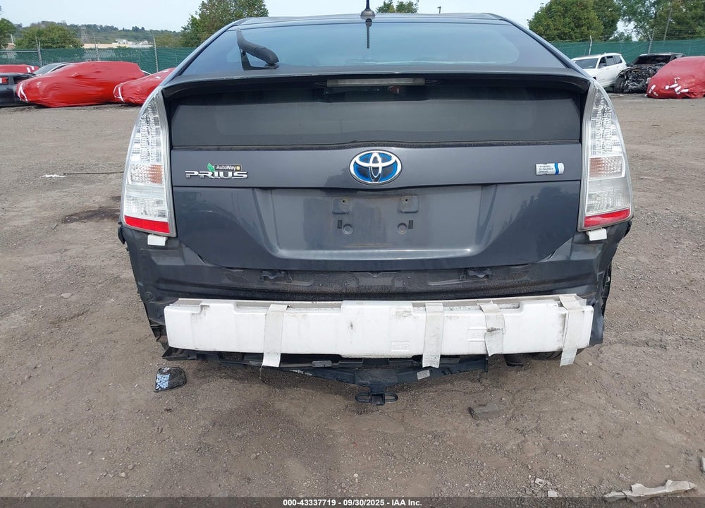 2011 TOYOTA PRIUS TWO VIN: JTDKN3DU9B1459422