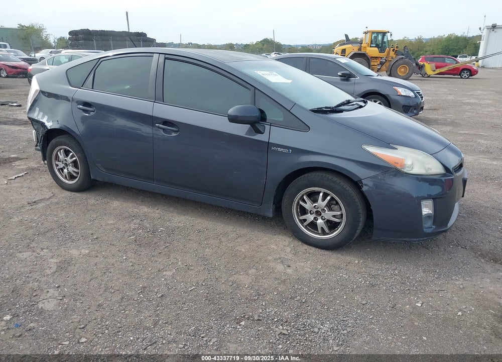 2011 TOYOTA PRIUS TWO VIN: JTDKN3DU9B1459422