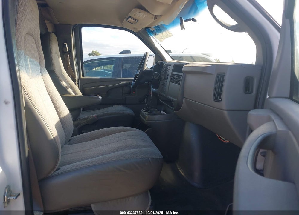 2006 GMC SAVANA WORK VAN VIN: 1GTFG15X661154040