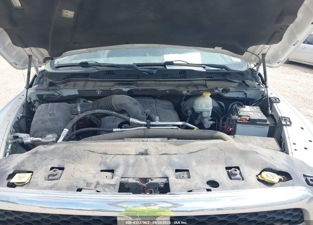 2015 RAM 1500 TRADESMAN VIN: 3C6JR6DT7FG517180